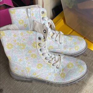 Floral Lace-Up Ankle Boots - White and Yellow